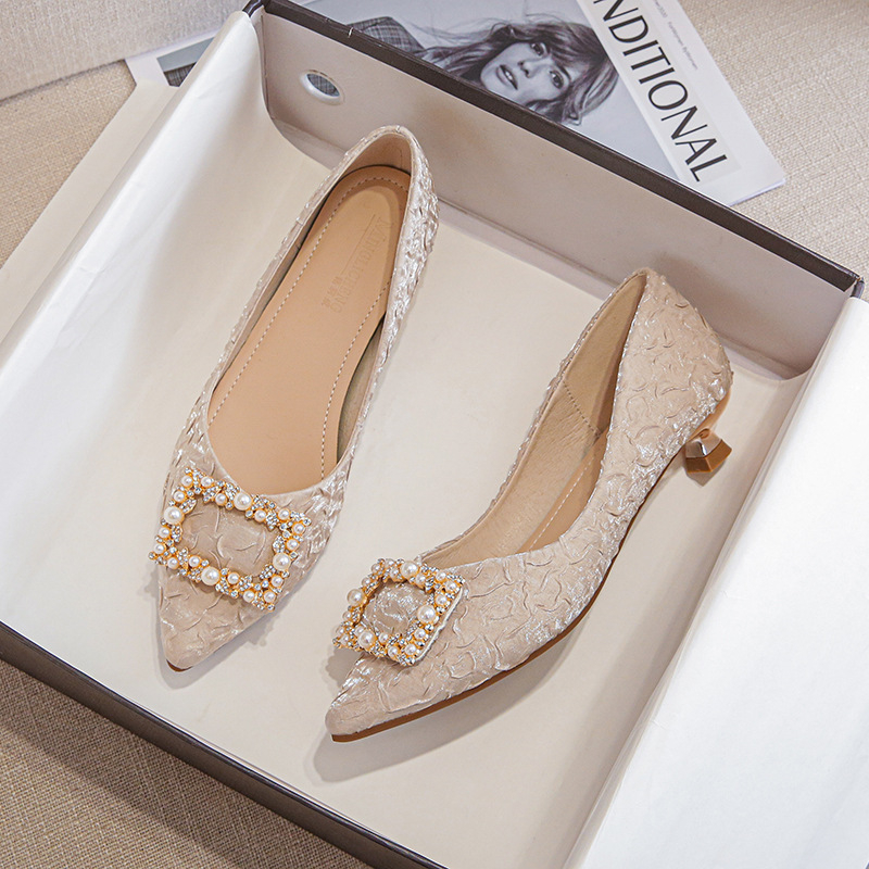 Ivory Textured Satin Pointed T - đánh giá và giá Wedding Fx